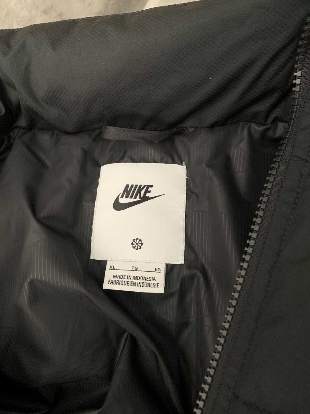 Nike Nike Puffer Jacket - image 4