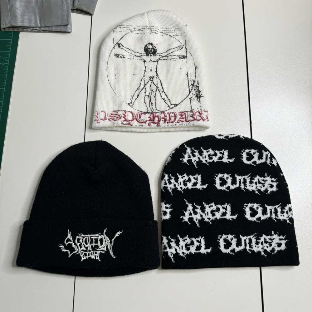 Section 8 Section 8 Beanie + 2 beanies included - image 1