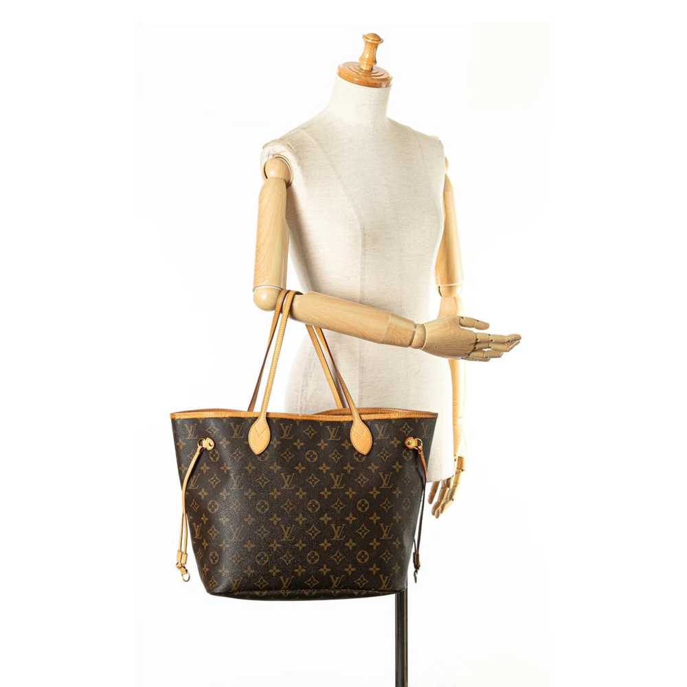 Louis Vuitton Neverfull leather tote - image 11