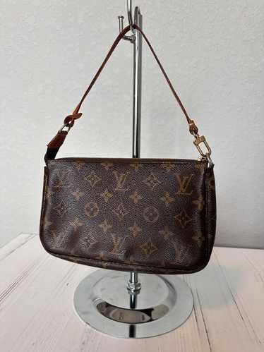 Louis Vuitton Vintage 1999 Louis Vuitton Pochette 