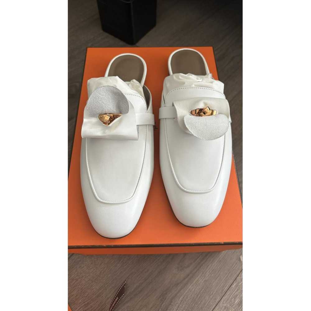 Hermès Oz leather mules & clogs - image 6