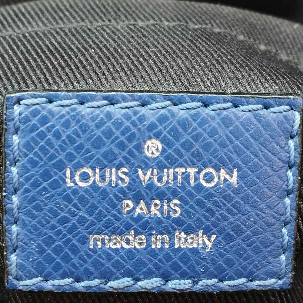 Blue Louis Vuitton Taiga Outdoor Messenger PM Cro… - image 6