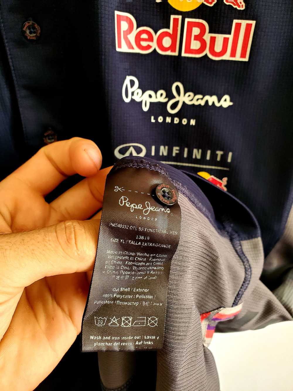 Racing × Red Bull × Streetwear Red Bull x Pepe Je… - image 4