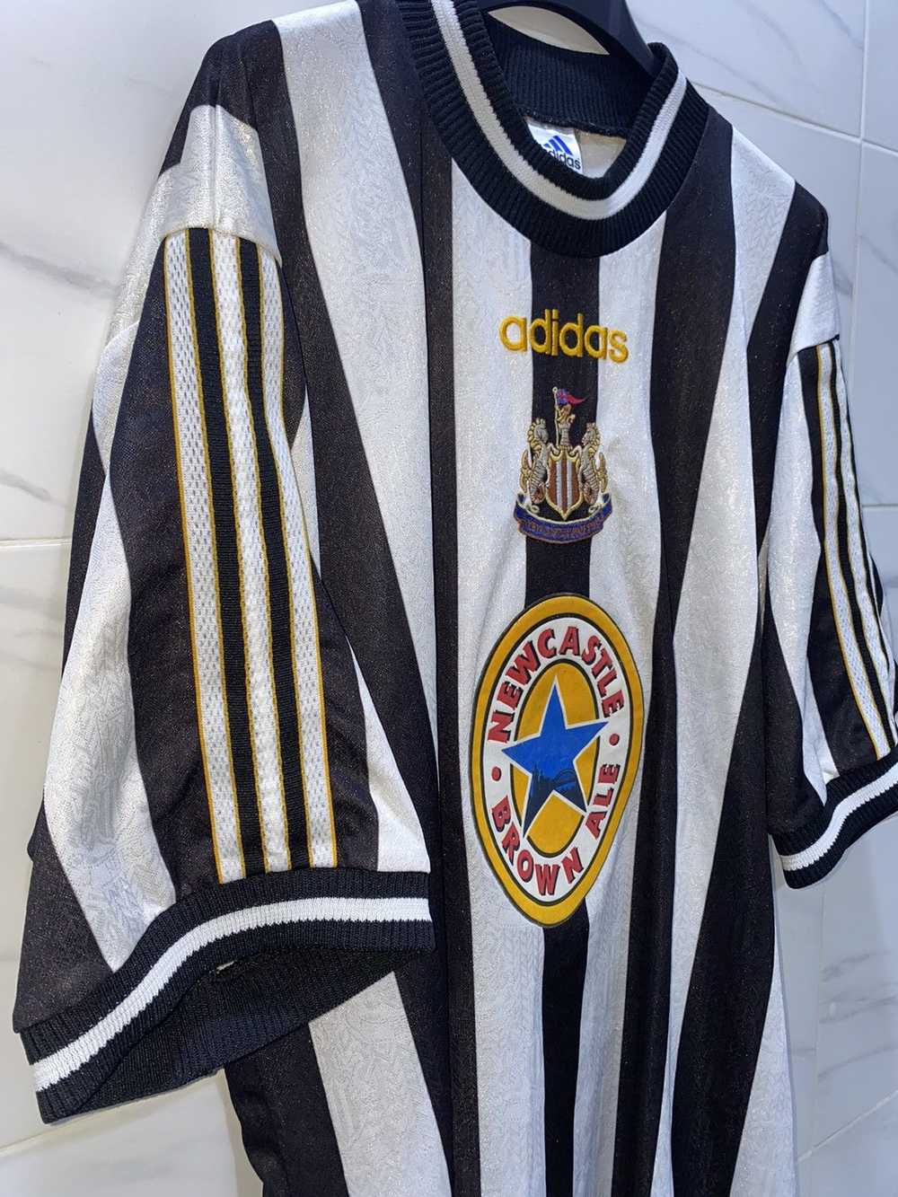 Adidas × Soccer Jersey × Vintage New castle 1997/… - image 3