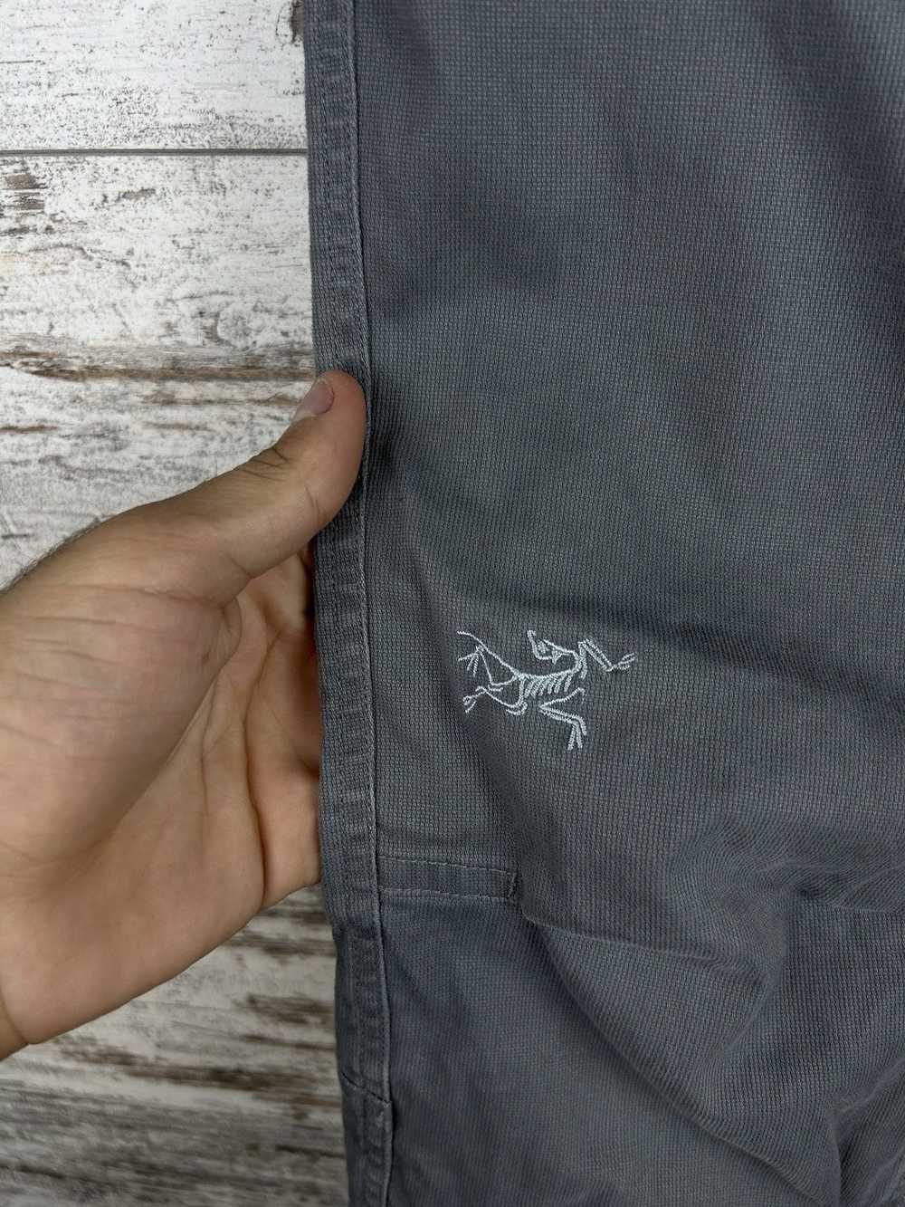 Arc'Teryx × Outdoor Life × Vintage Women’s Arcter… - image 7