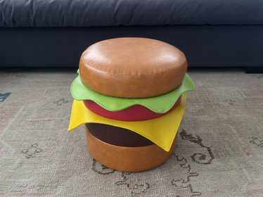 Vandy The Pink VTP Burger Ottoman ver.1 - image 1