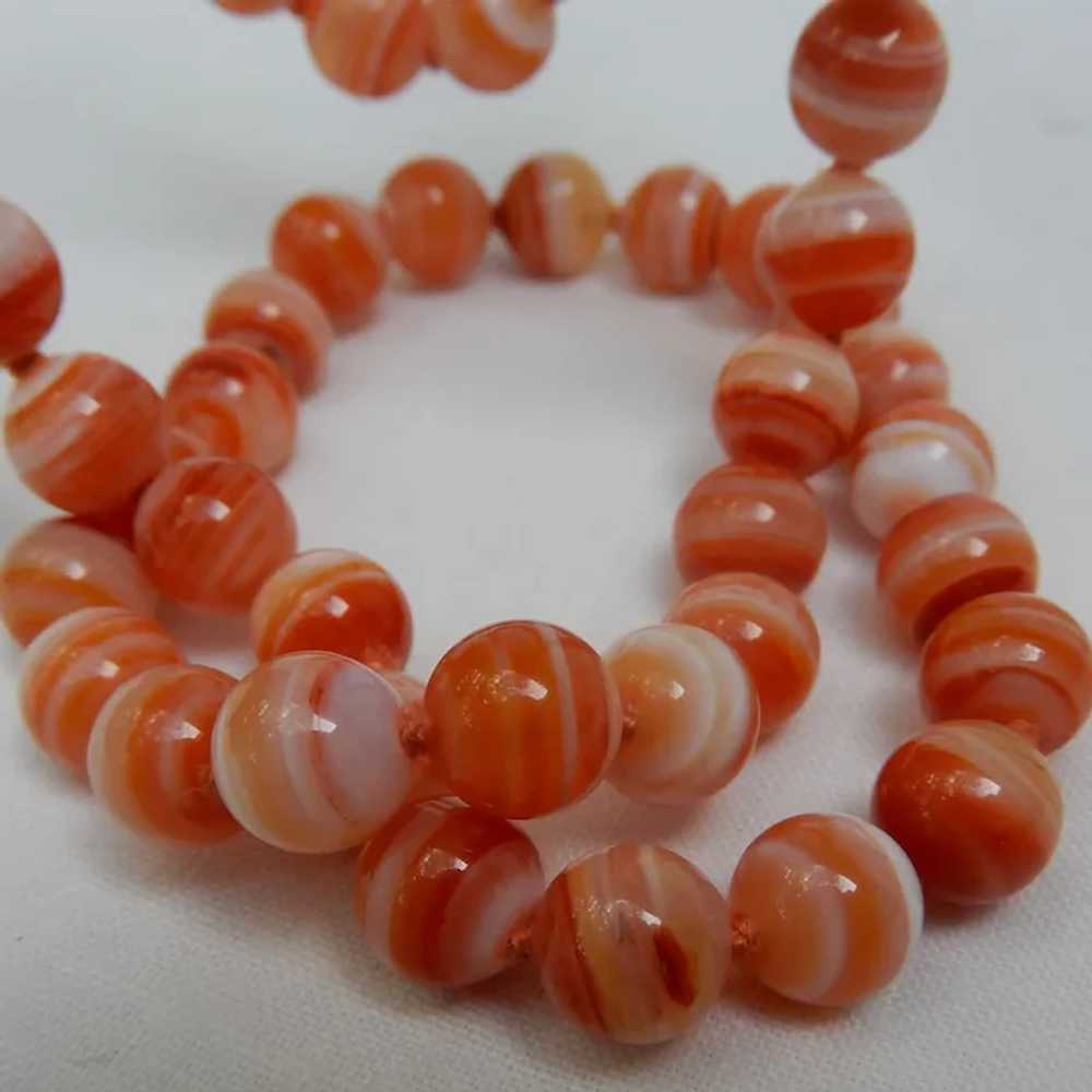 Vintage Exquisitely Banded Red Agate Necklace - image 6