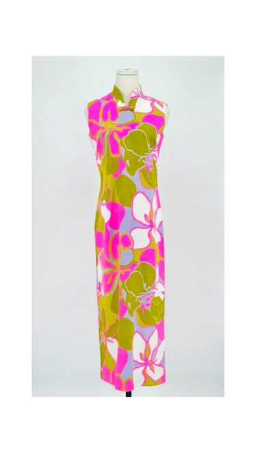 Gorgeous Pink, Green and Lavender Floral 1970 Walt