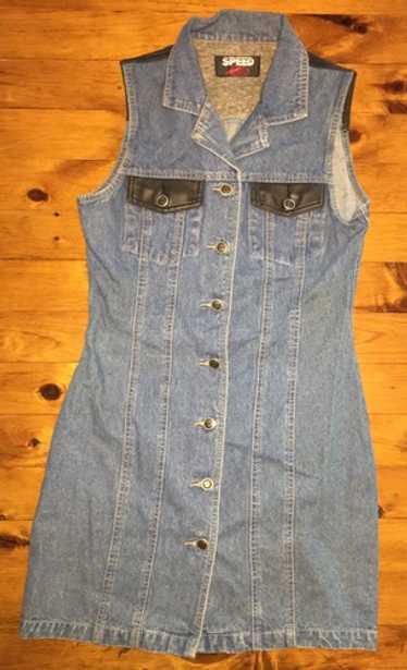 【DISCERNMENT】Sandwashing Vintage Denim Sleeveless DISCERNMENT】Sandwashing Vintage Denim Sleeveless Sleeveless