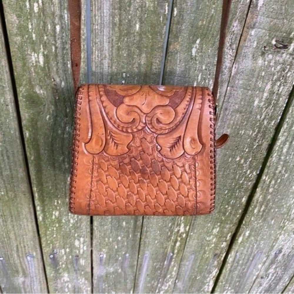 Vintage tan leather western tooled leather cross … - image 10