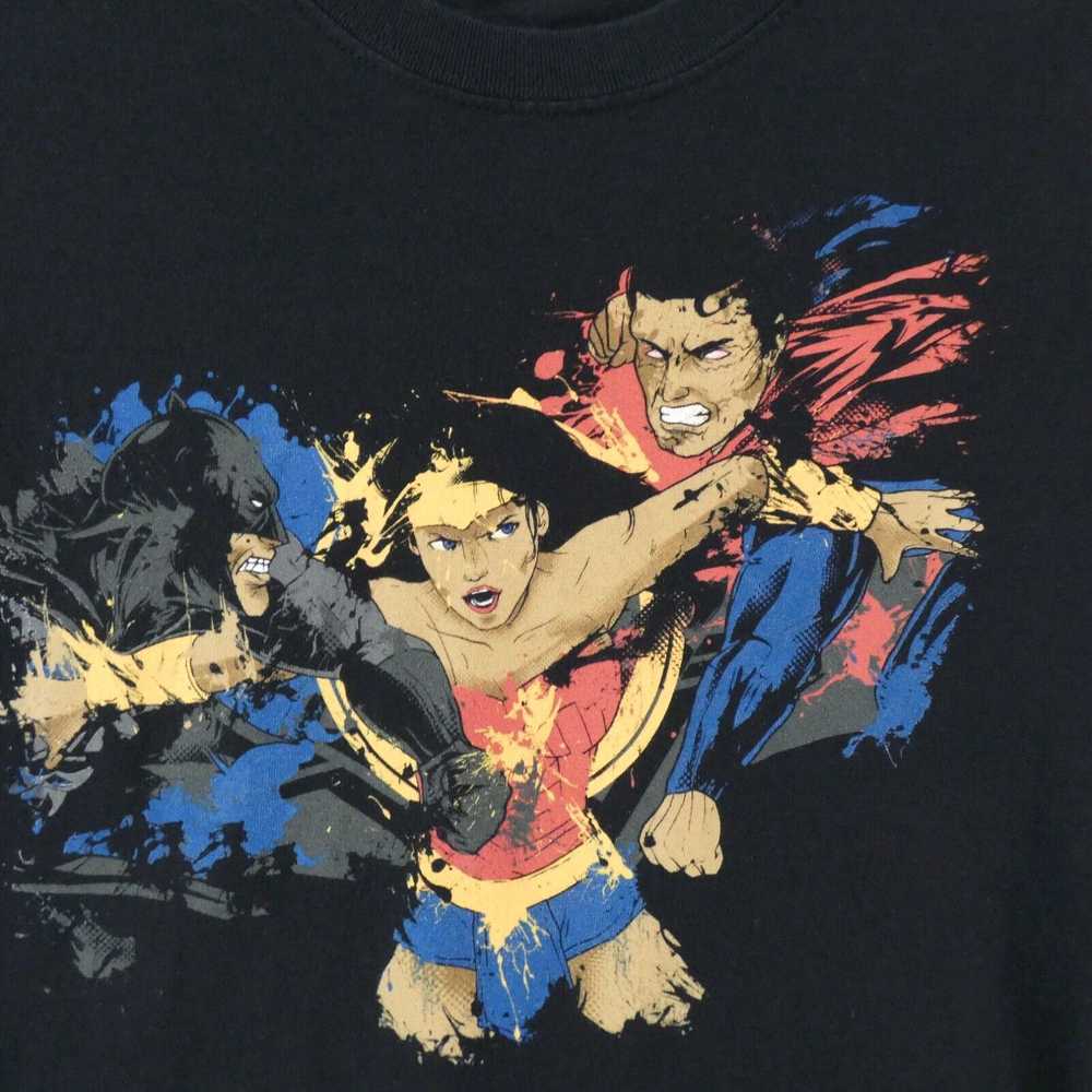 Gildan Vintage Superman vs Batman Wonder Woman T-… - image 2