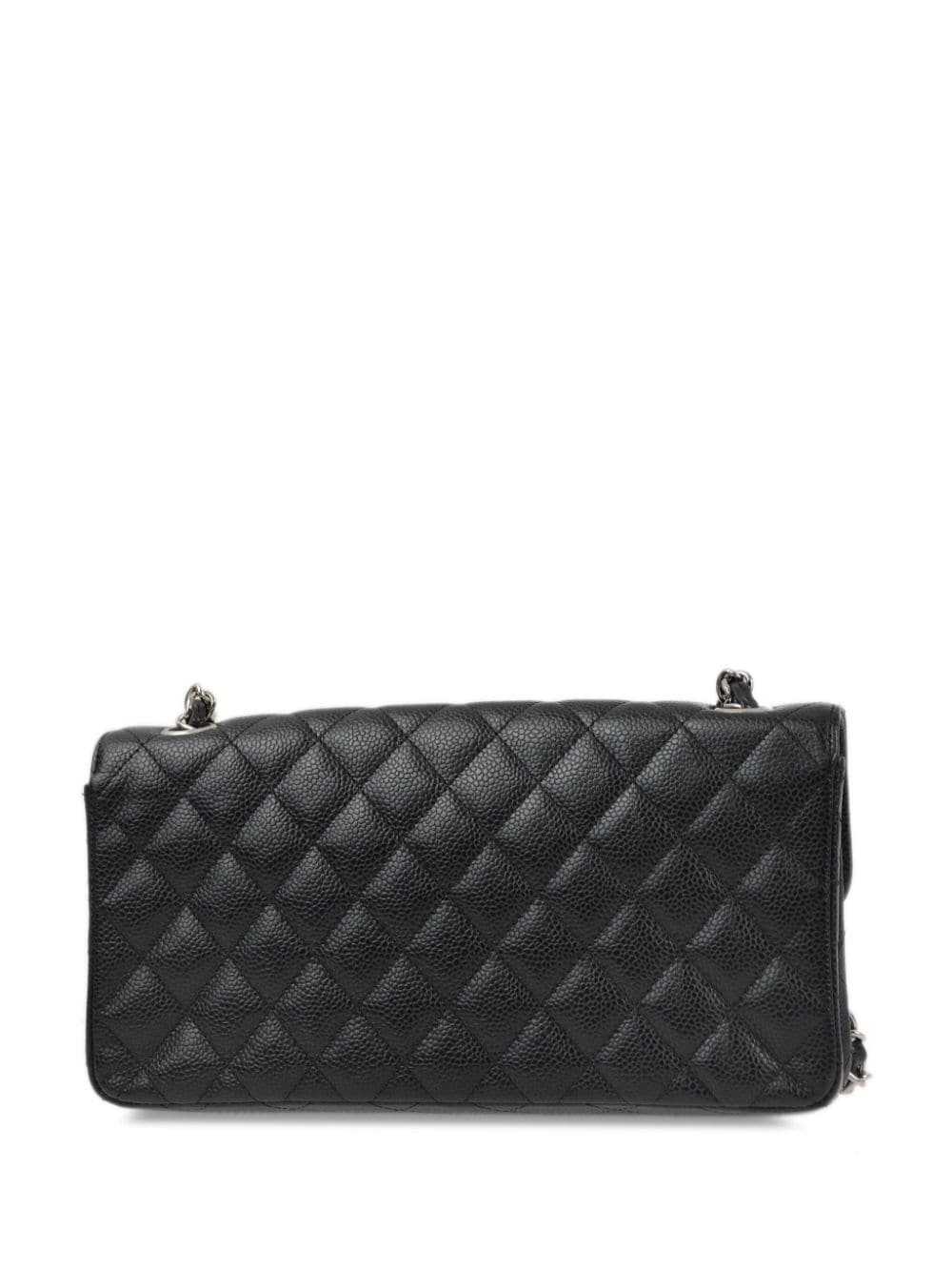 CHANEL Pre-Owned 2006 East West shoulder bag - Bl… - image 2