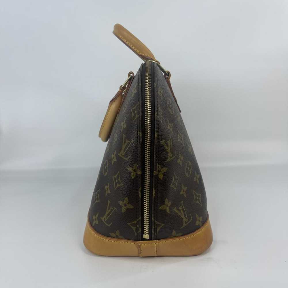 Louis Vuitton Alma leather handbag - image 4