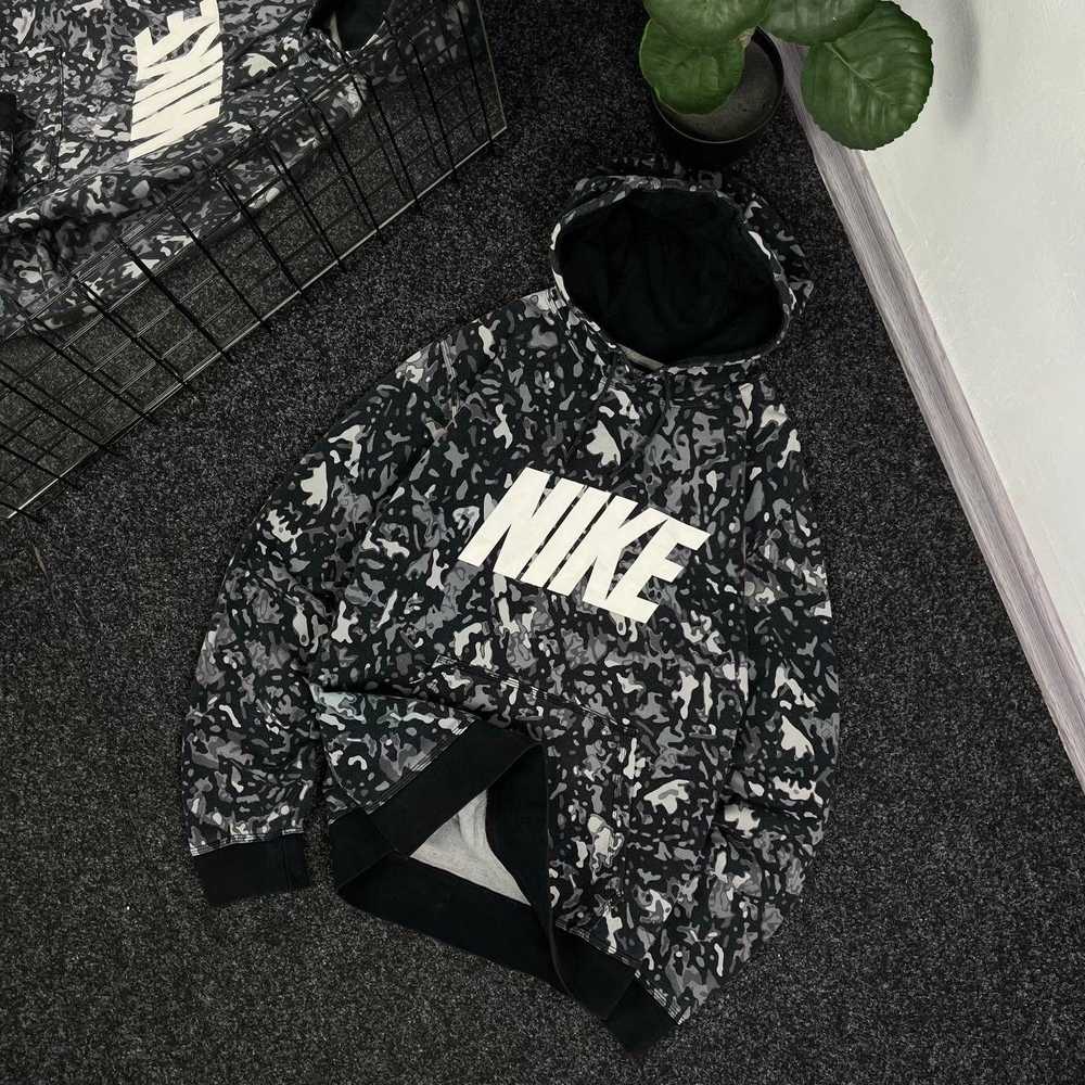 Nike × Streetwear × Vintage Nike Hoodie Boxy Fit … - image 1