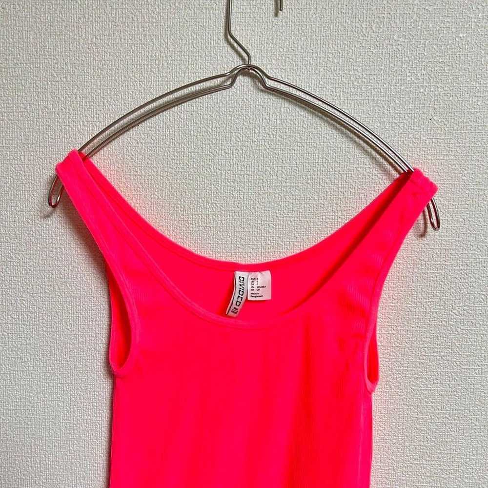 【H and M】Round neck tank top neon color, long len… - image 5