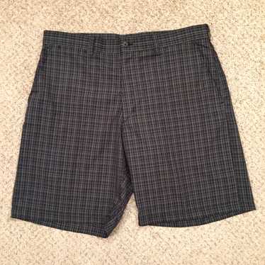 Pga Tour PGA Tour Shorts Mens Size 36 Black Plaid 