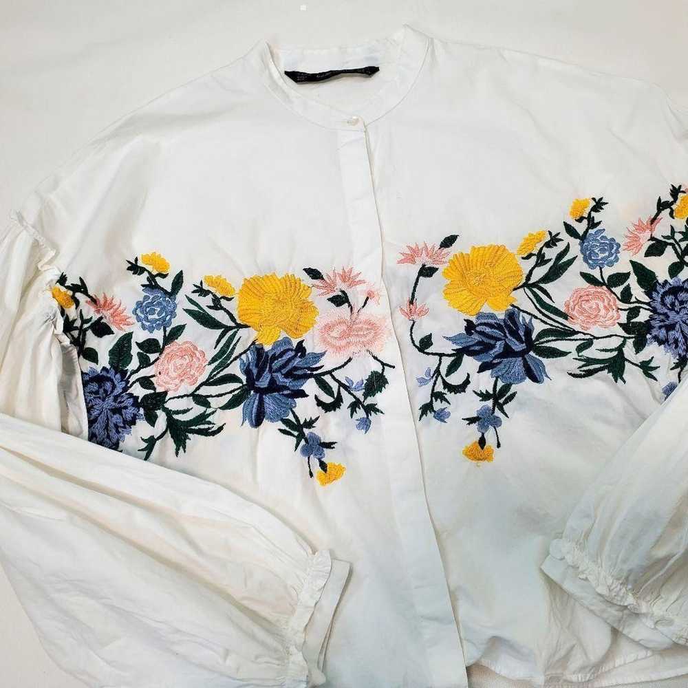 ZARA Trafaluc Collection (White) Floral Embroider… - image 11