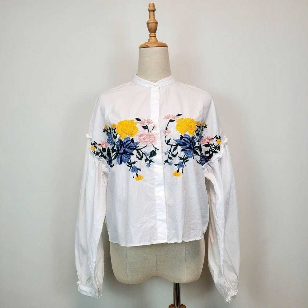 ZARA Trafaluc Collection (White) Floral Embroider… - image 3