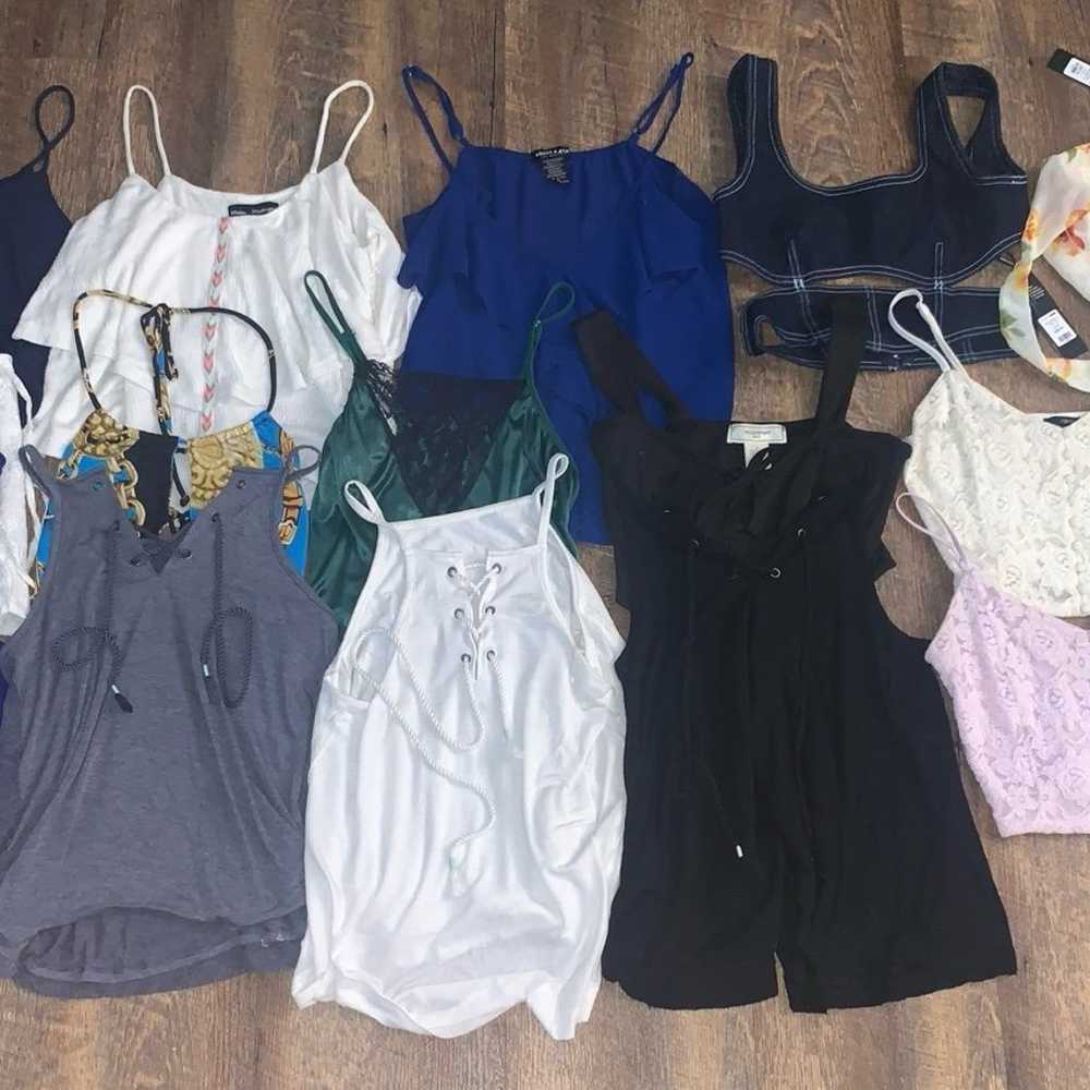 20 women’s tank top shirt bulk bundle - image 6