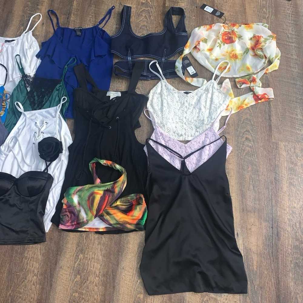 20 women’s tank top shirt bulk bundle - image 9