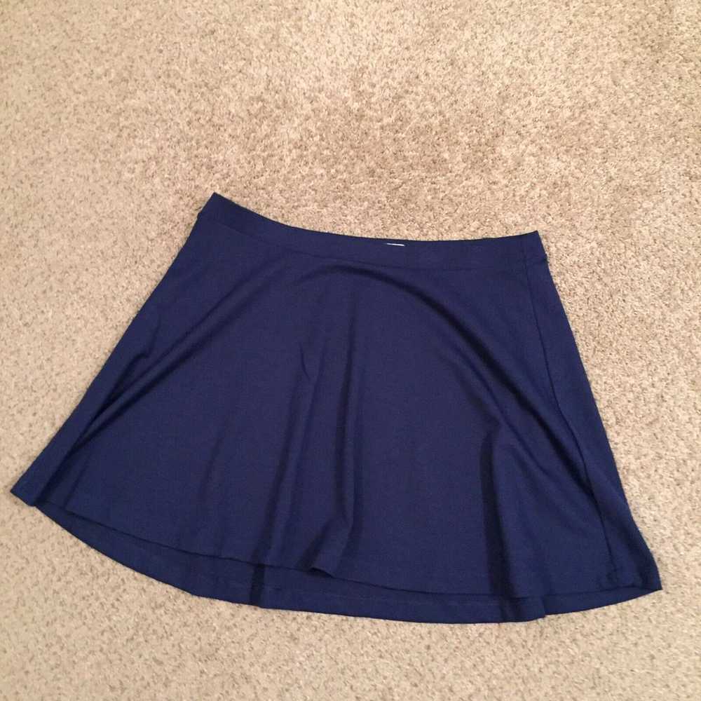 Old Navy Old Navy Skirt XL Short Blue Unlined Pul… - image 2