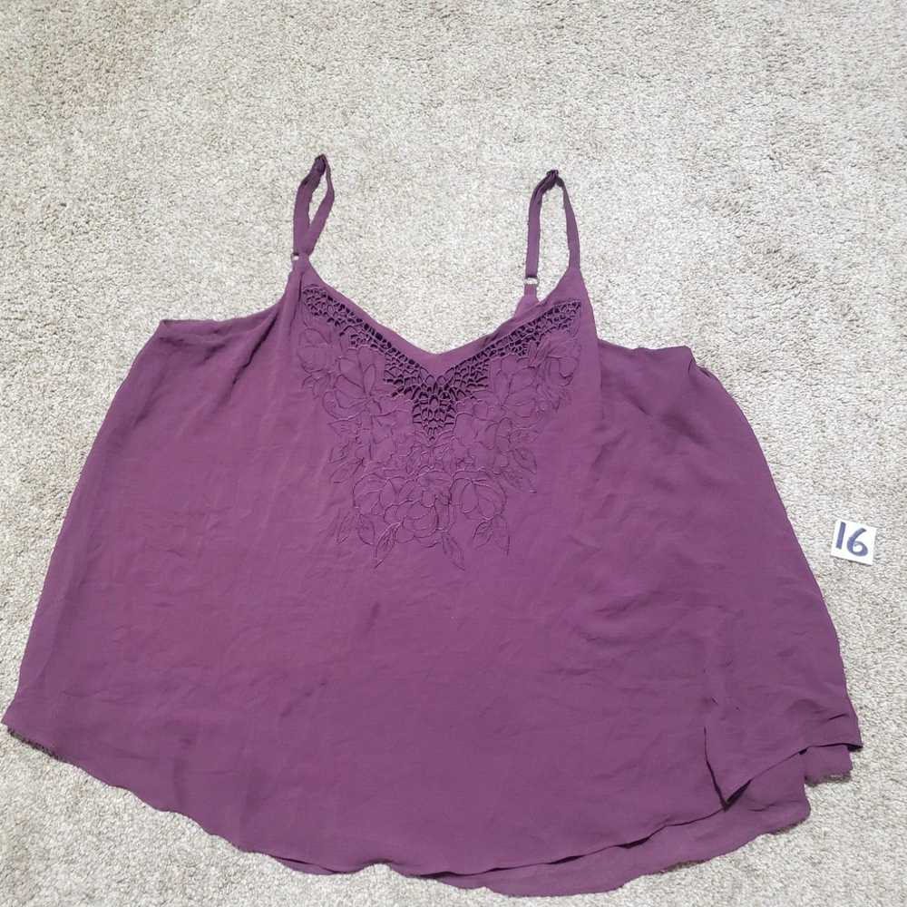 Torrid Torrid Top Solid Purple Lace Scoop Neck Sp… - image 2