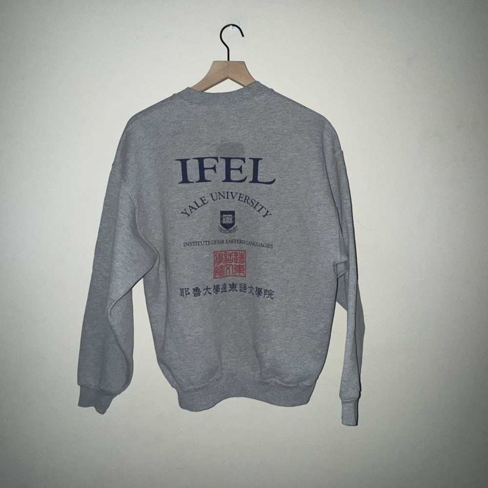 Collegiate × Streetwear × Vintage Yale sweater - image 5