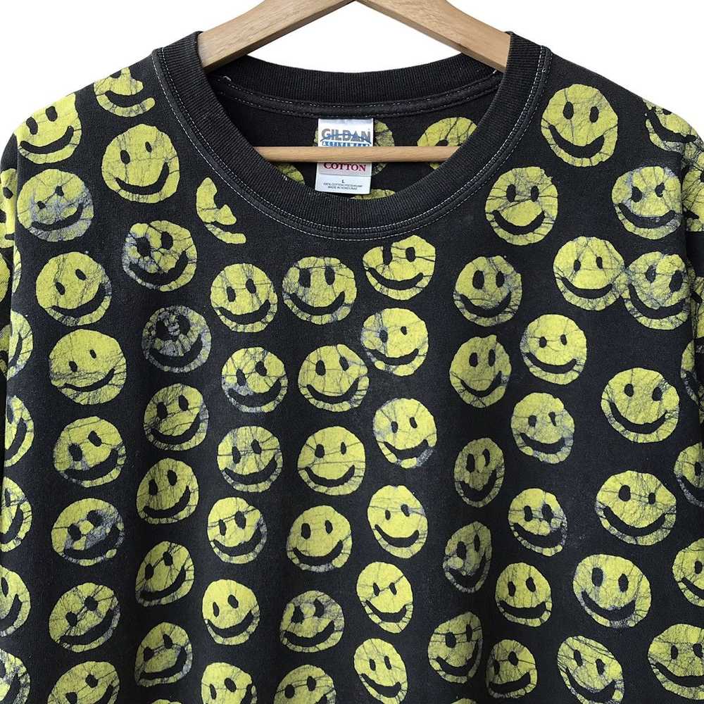 Gildan × Vintage Smiley All Over Print Vintage 19… - image 3