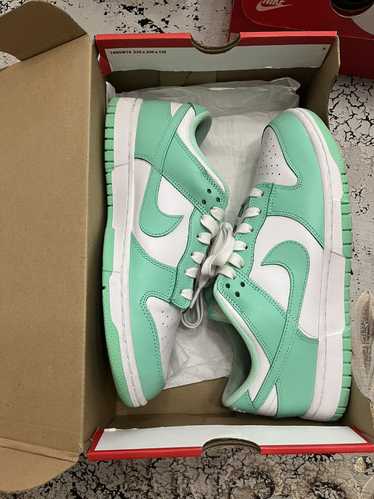 Nike Green Glow Dunk