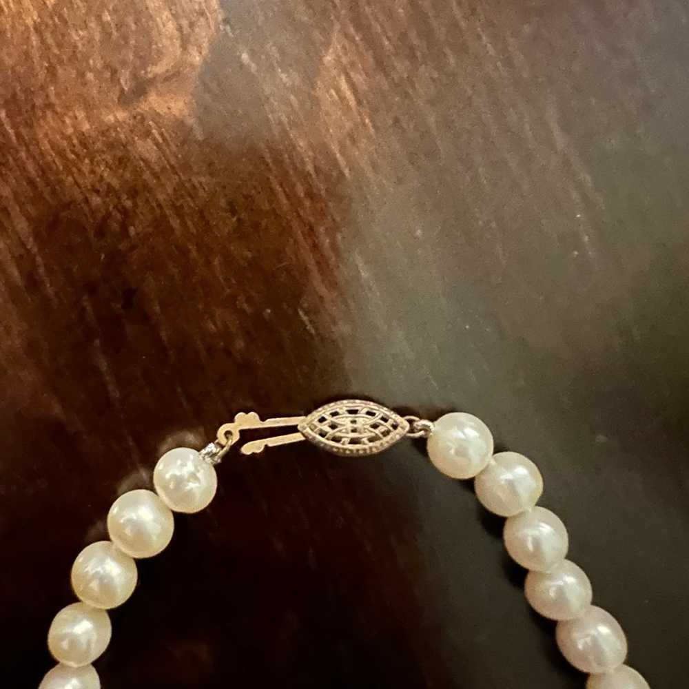 Beautiful pearl necklace - image 2