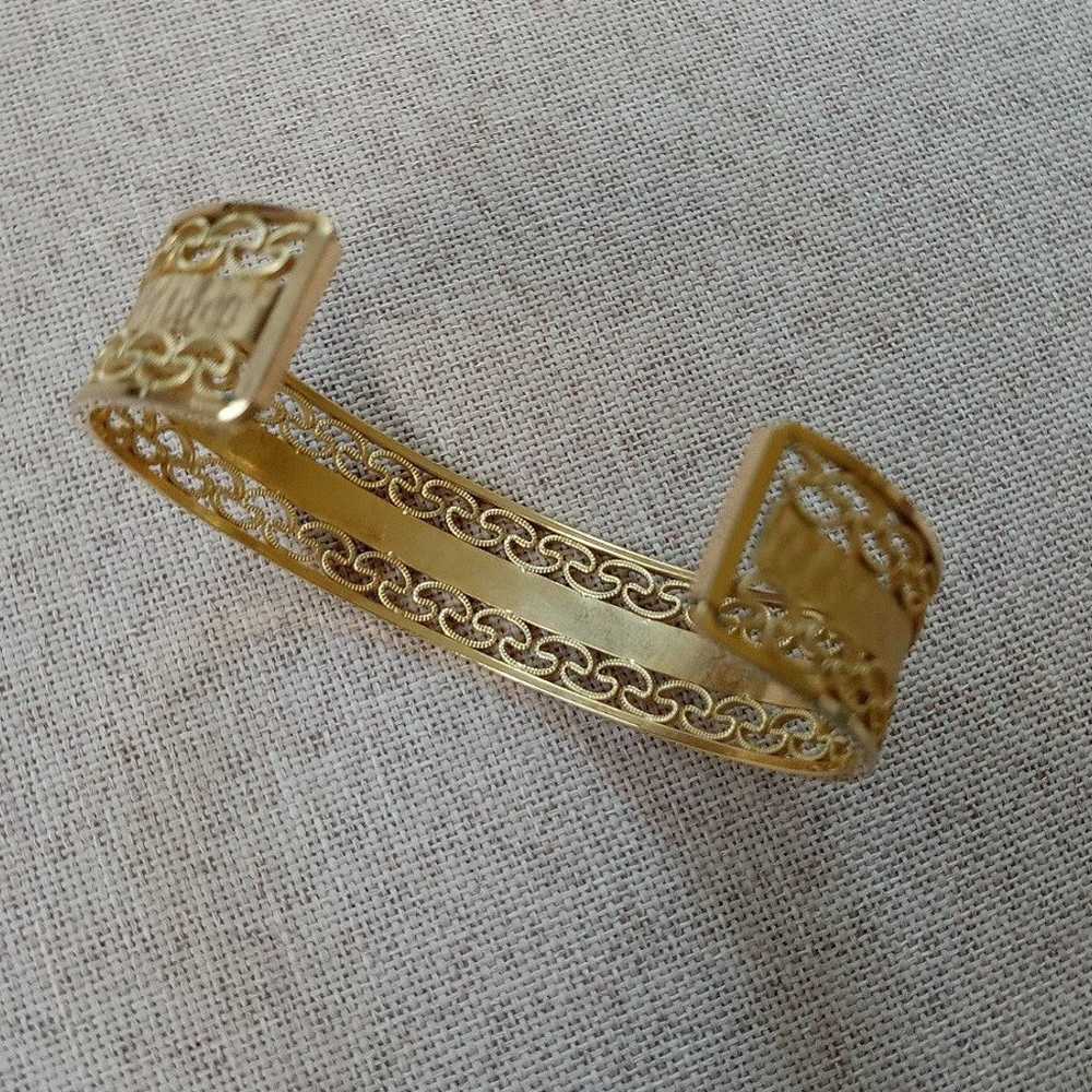 GORGEOUS Bangle Cuff Bracelet. - image 3