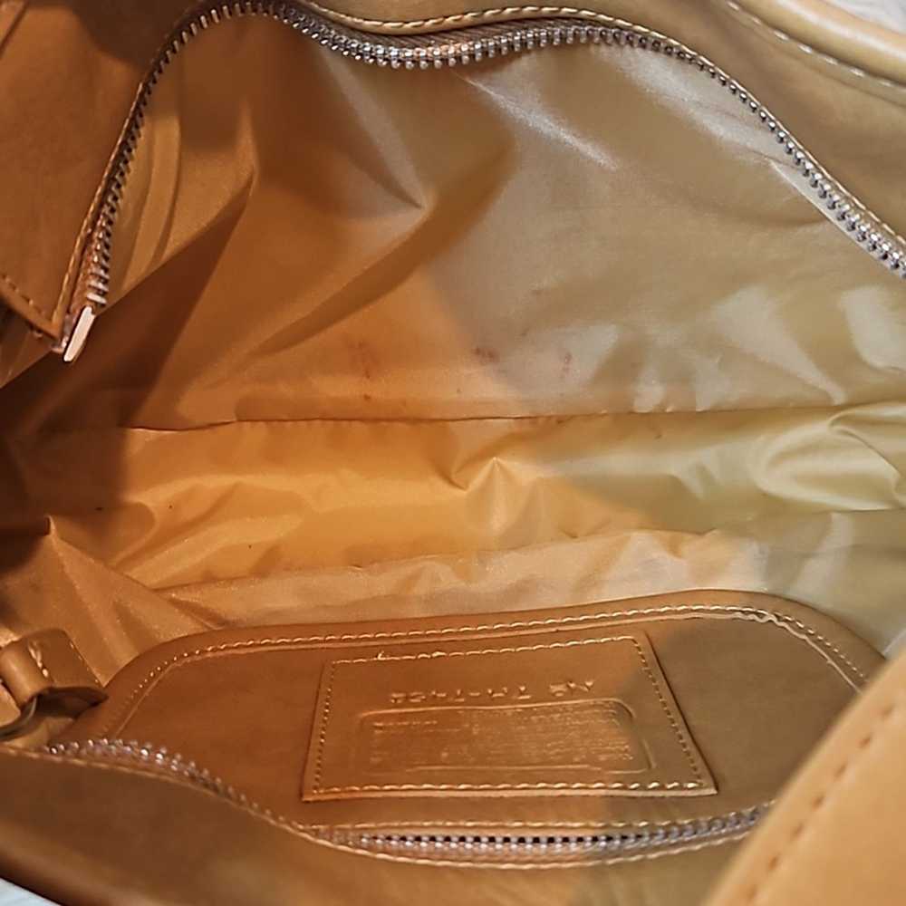 Coach Vintage Coach Tan Smooth Leather Hampton Mi… - image 9