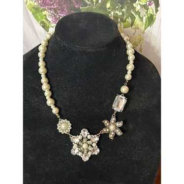 Vintage Vera Wang Faux Pearl & Flower/Starfish  S… - image 1