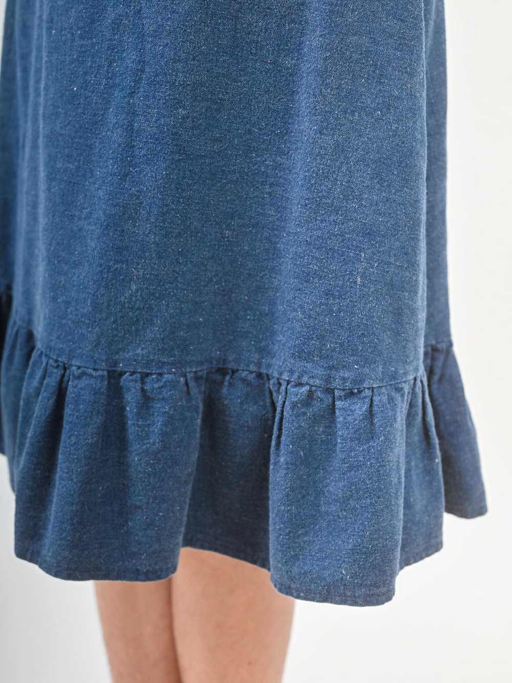 1970s Darkwash Denim Tiered Ruffle Midi Skirt - image 6