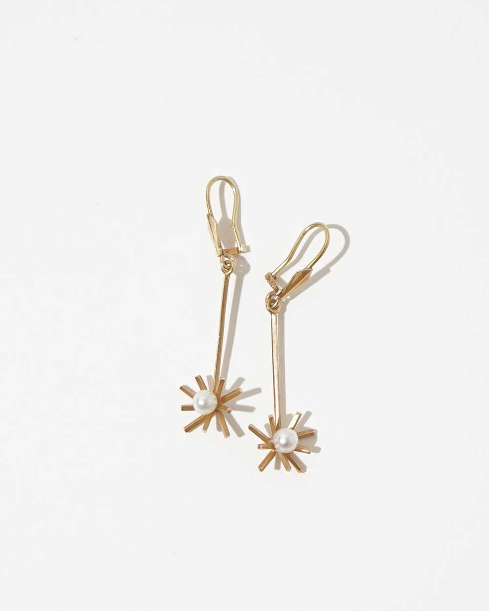 14k Gold Earrings w/ Pearl - image 1