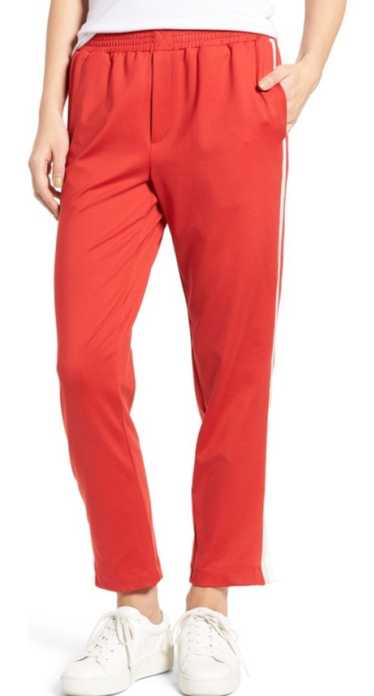 Willow & Clay Women's Red and Cream Tapered Button