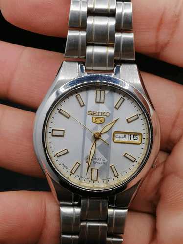 Seiko Seiko5 Automatic Day/Date Men's wrist watch 