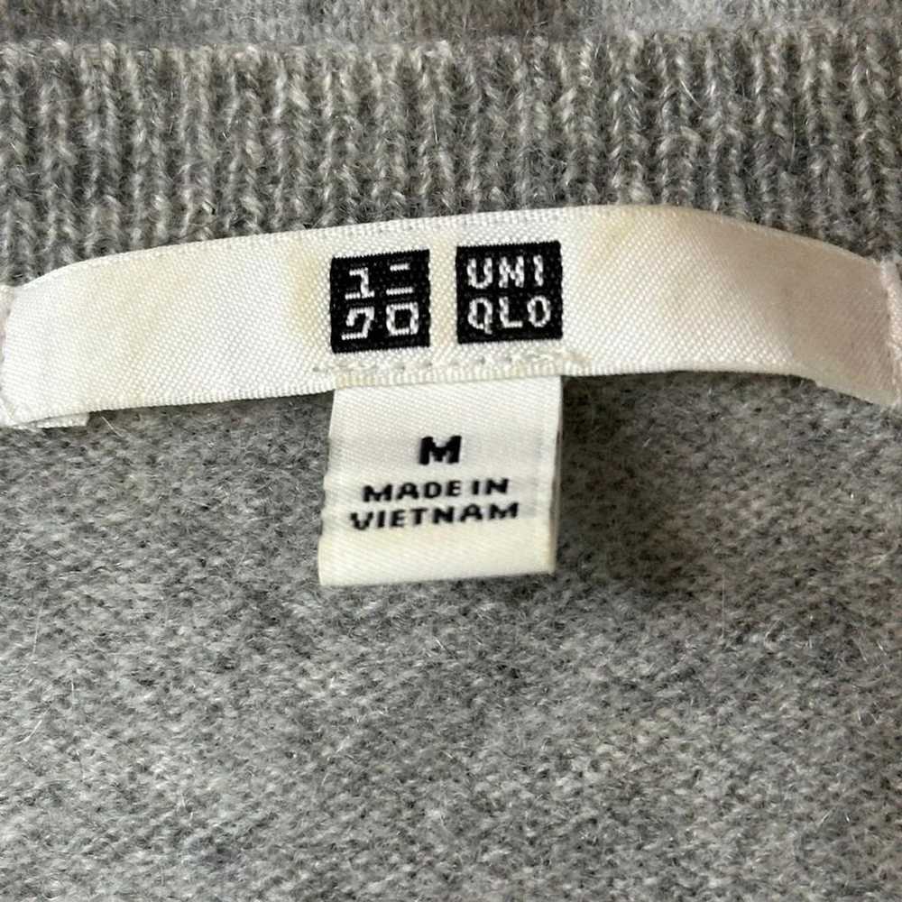 E5728 [Uniqlo] Knit Cashmere 100% Grey V-Neck Lon… - image 6