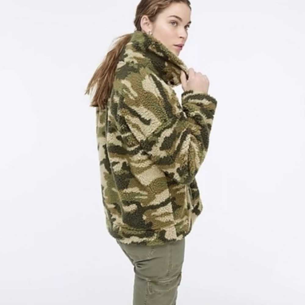 J. Crew Vintage Fleece Camo Snap Collar Sherpa Pu… - image 2