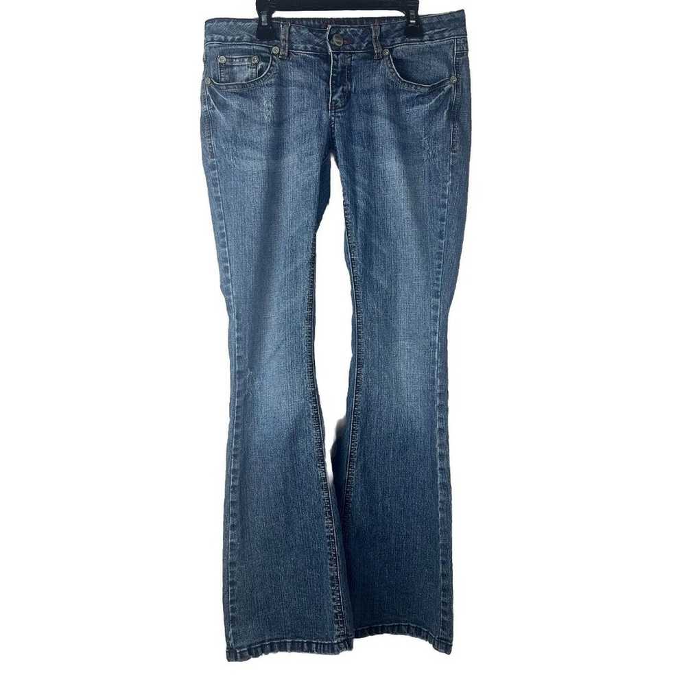 Vintage Y2K Bongo Low Rise Flare Jeans Size 7 - image 1