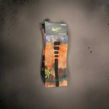 Nike Nike Dri Fit Socks - image 1