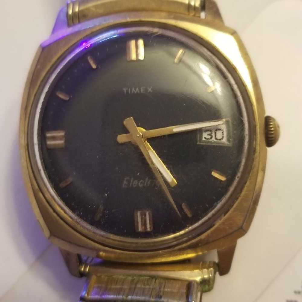 gold vintage BLACK timex electric - image 3