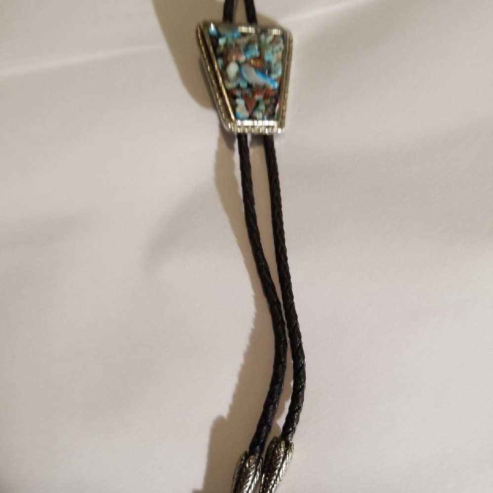 Vintage Western Bolo Tie Turquoise Stone Chips Ha… - image 4