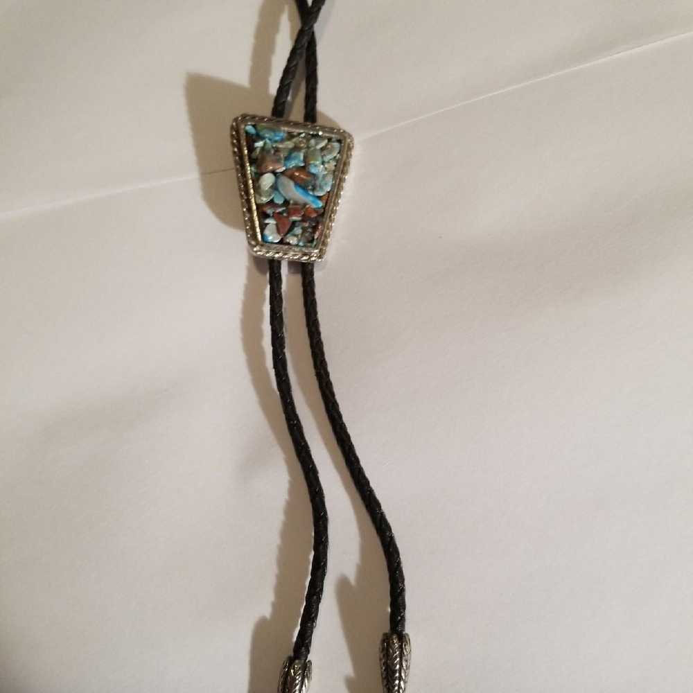 Vintage Western Bolo Tie Turquoise Stone Chips Ha… - image 5