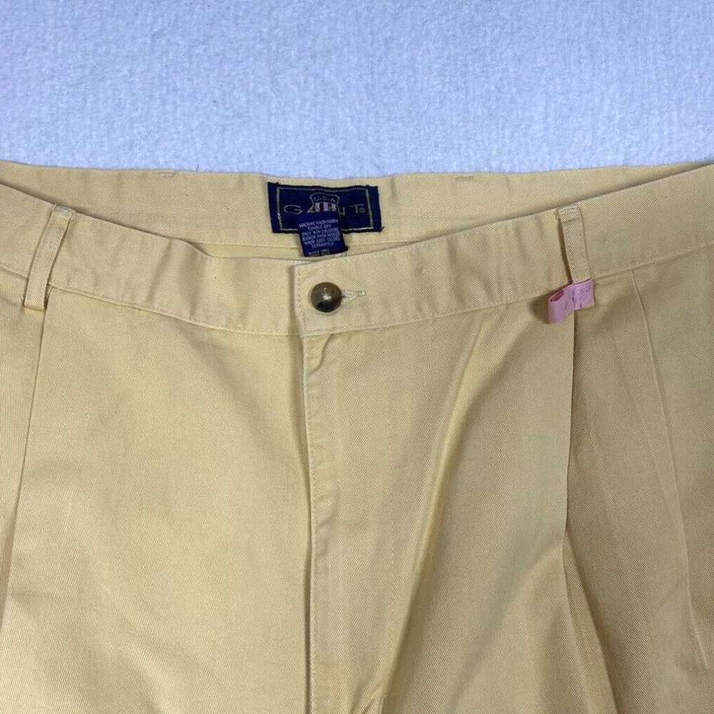 Gant GANT Shorts Mens Size 42 Yellow Pleated Adul… - image 2