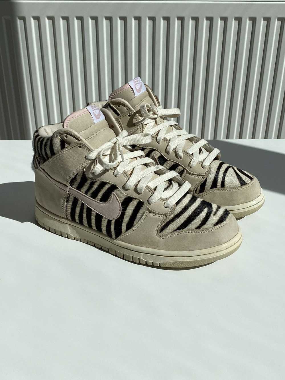 Nike × Vintage 2004 Nike Dunk High Zebra Horse Ha… - image 4