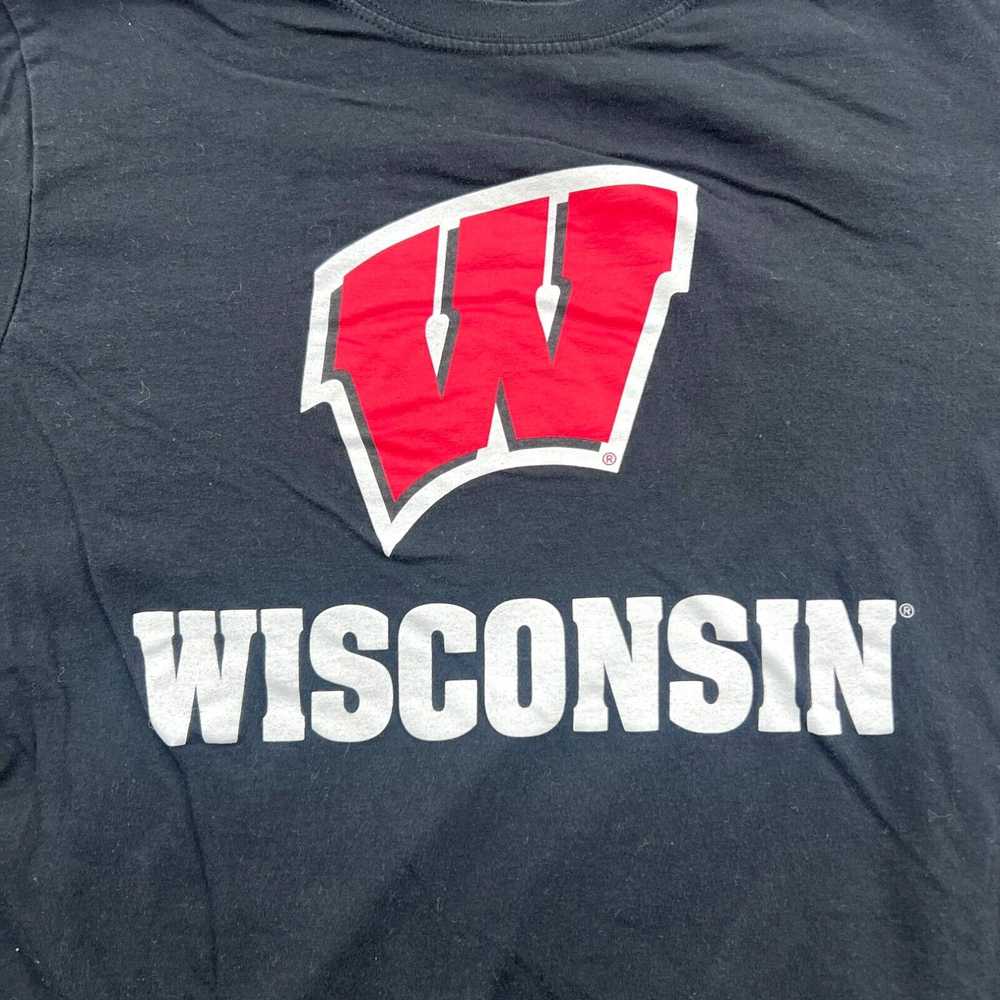 Gildan Wisconsin Shirt Size M Womens Badgers Univ… - image 2