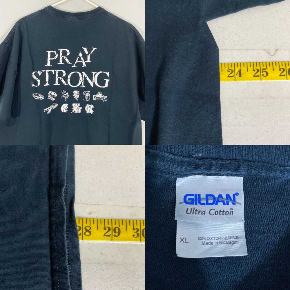 Gildan Pray Strong Gildan Mens Blue Crew Neck Sho… - image 4