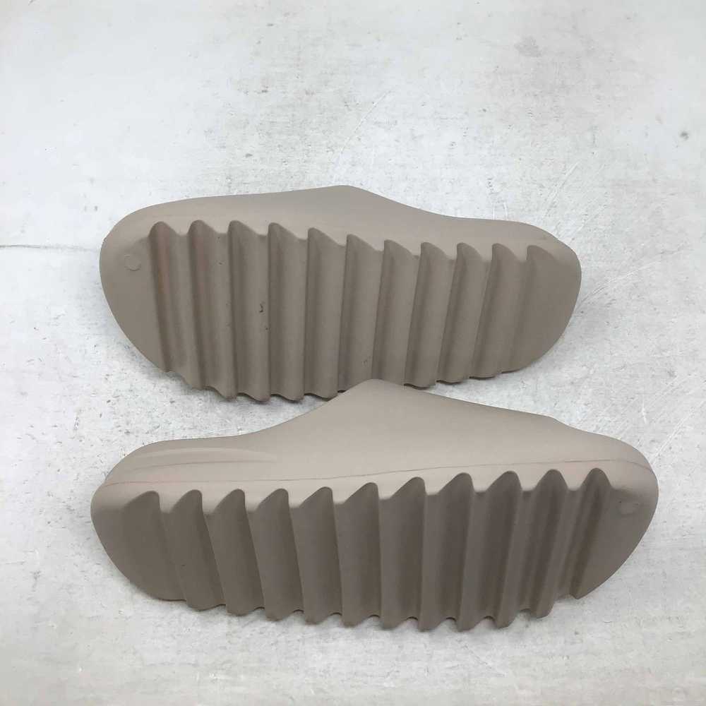 Adidas Yeezy Slides Pure - image 2