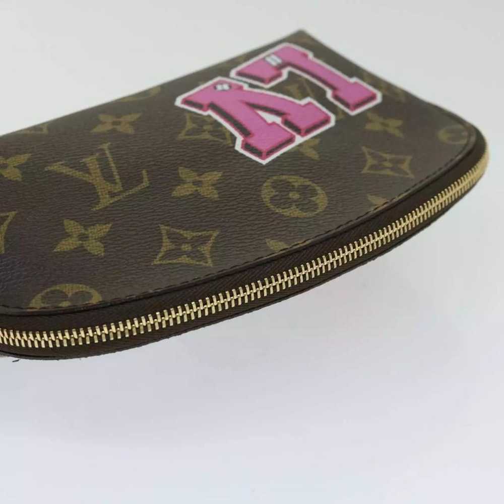 Louis Vuitton Leather clutch - image 10